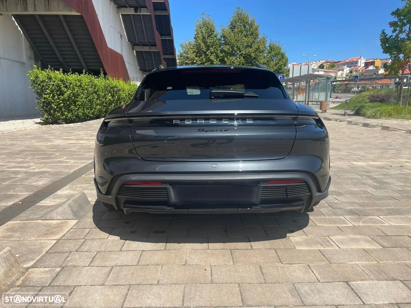 Porsche Taycan Cross Turismo 4 - 3