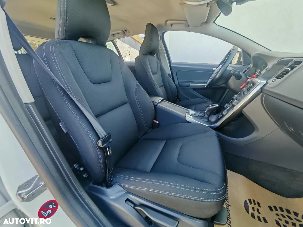 Volvo V60 D3 AWD Geartronic - 13