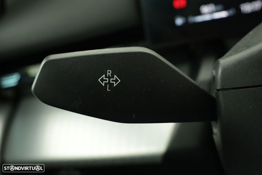 BMW 520 d Pack Desportivo M - 17