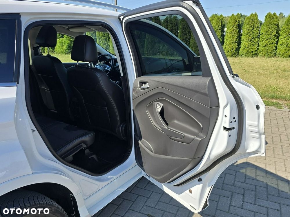 Ford Kuga - 23