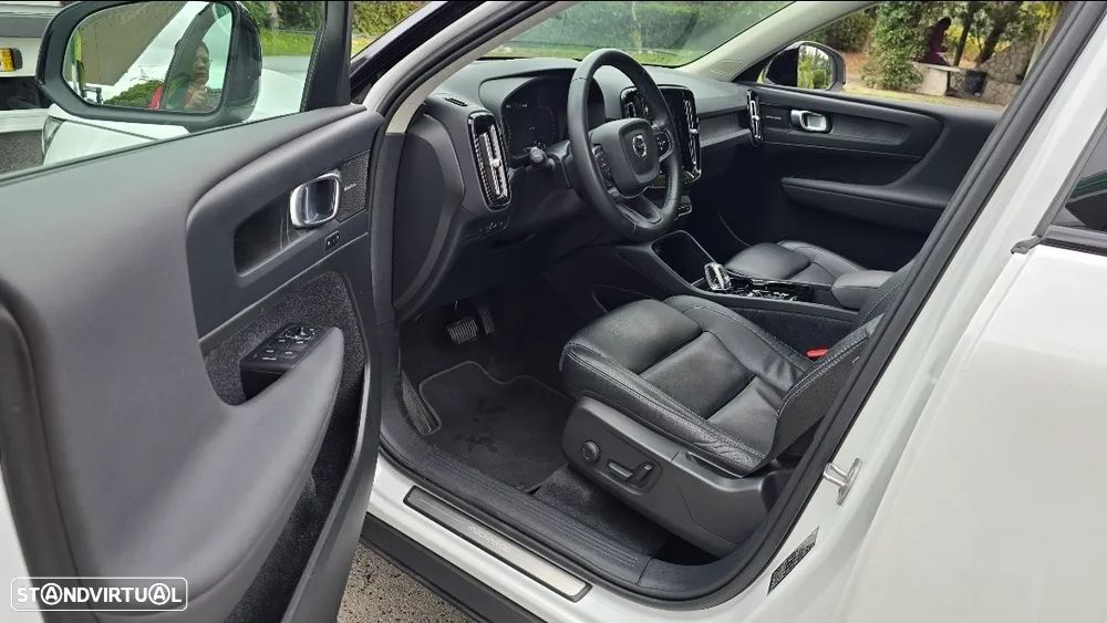 Volvo XC 40 1.5 T4 PHEV Plus Dark - 26