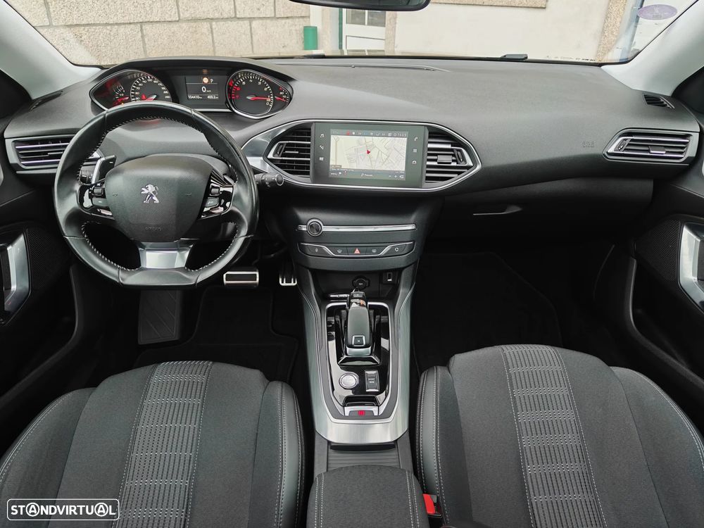 Peugeot 308 1.2 PureTech Allure Pack EAT8 - 9