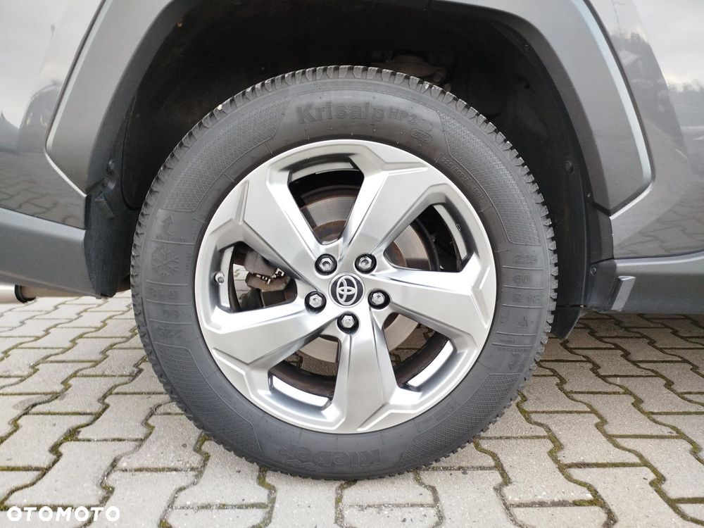 Toyota RAV4 - 16