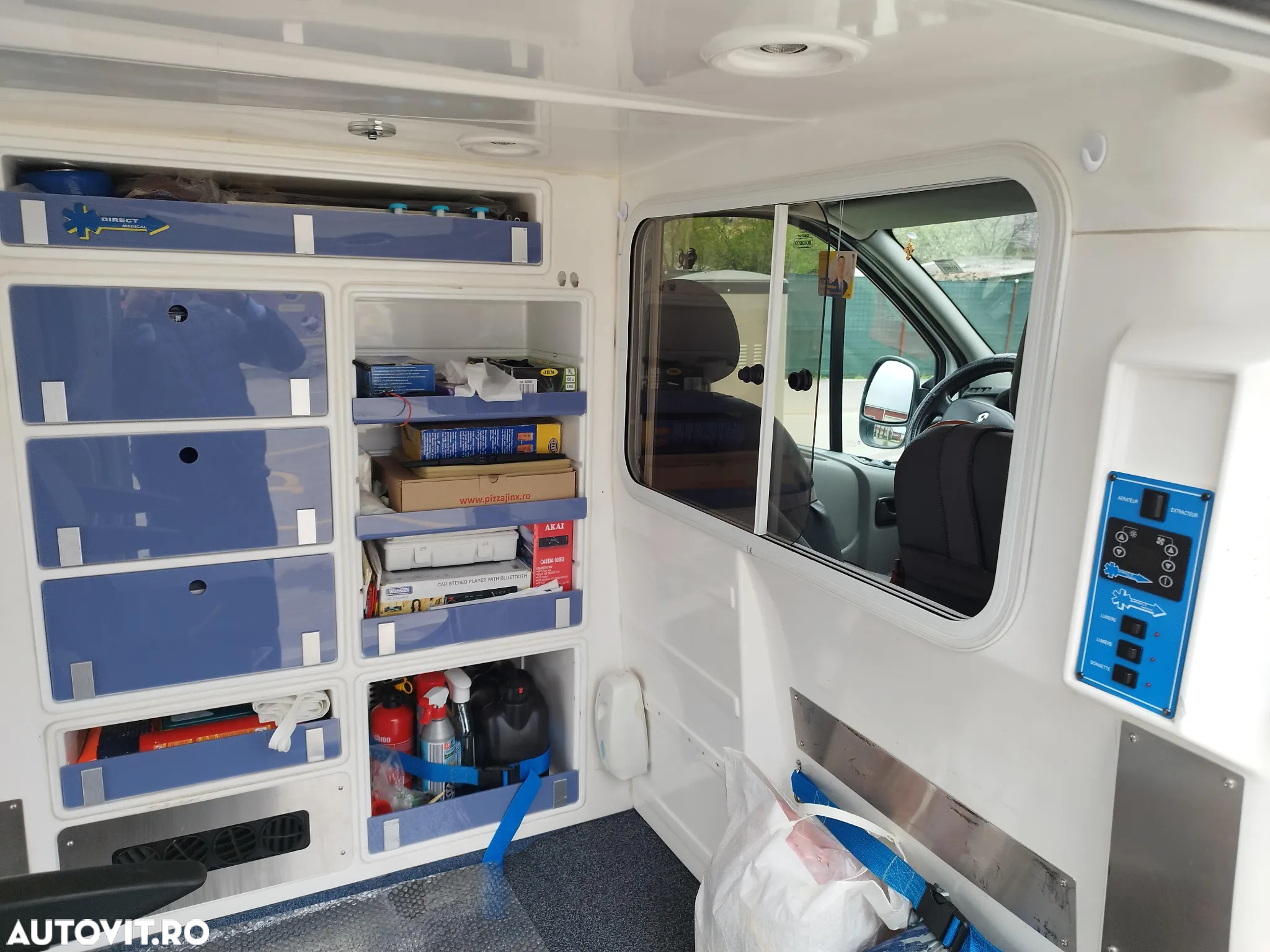 Renault TRAFIC - 24