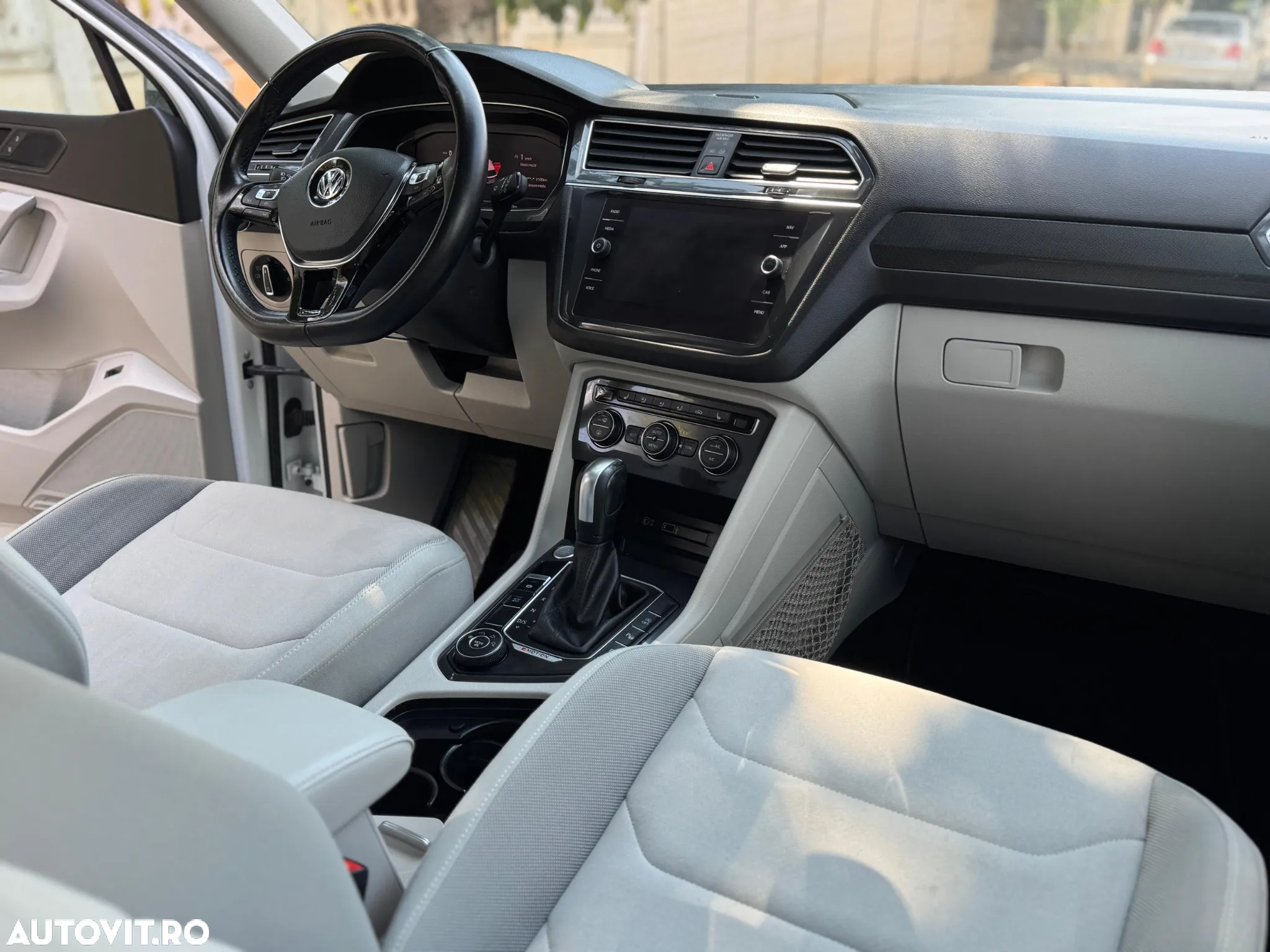 Volkswagen Tiguan 2.0 TDI DSG 4Mot Highline - 18