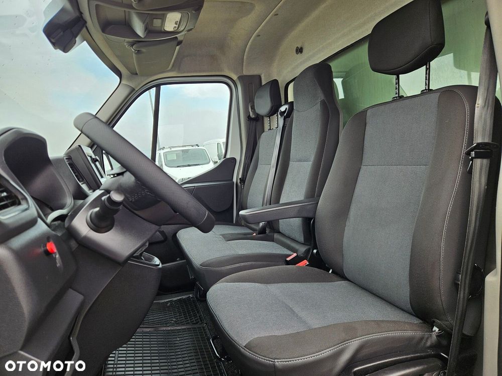 Renault Master Kontener 8 ePAL *114999zł NETTO*  Winda 750kg 2.3 dCi/145KM - 20