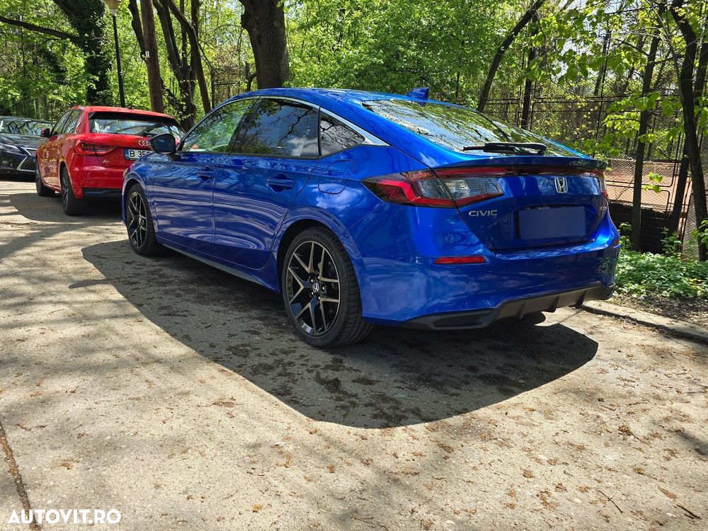 Honda Civic 2.0 e:HEV E-CVT Advance - 17