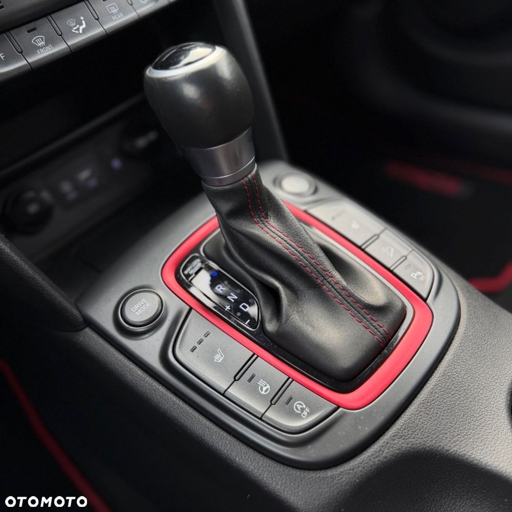 Hyundai Kona 1.6 T-GDI DCT 4WD Unique - 31
