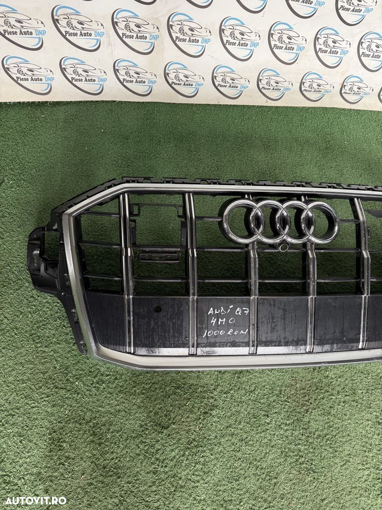 Grila originala Audi Q7 4M facelift - 3