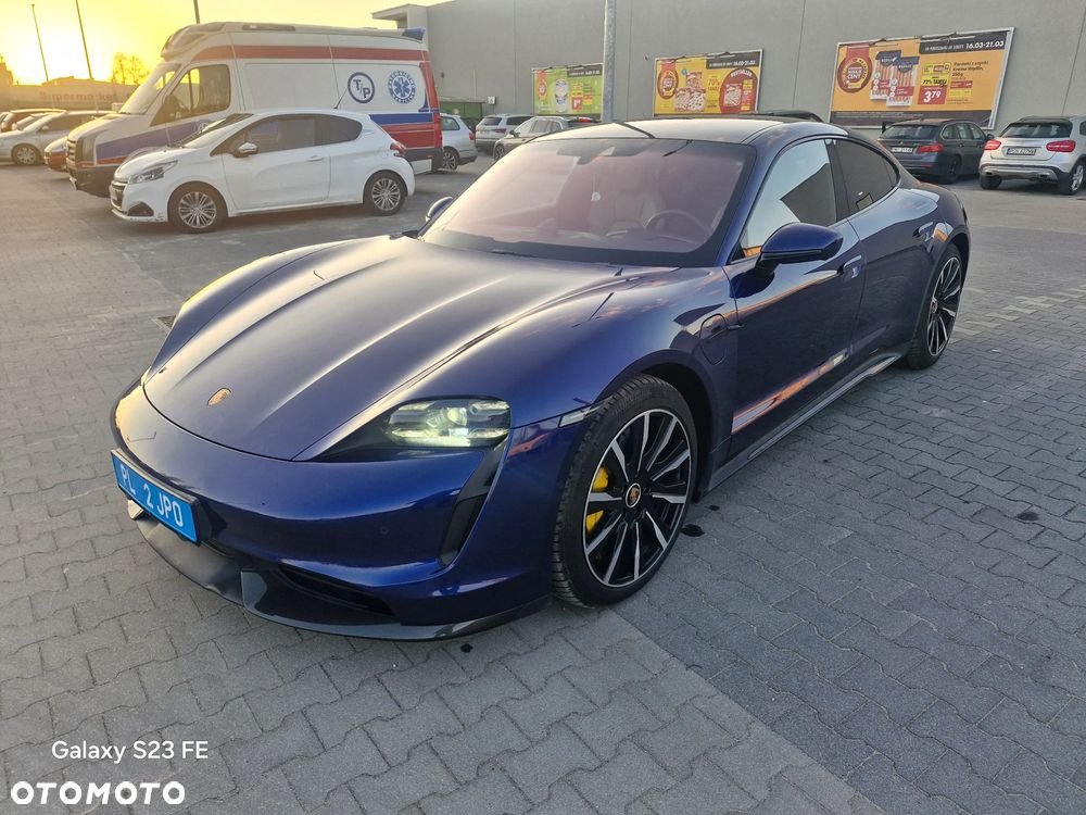 Porsche Taycan Turbo S - 1