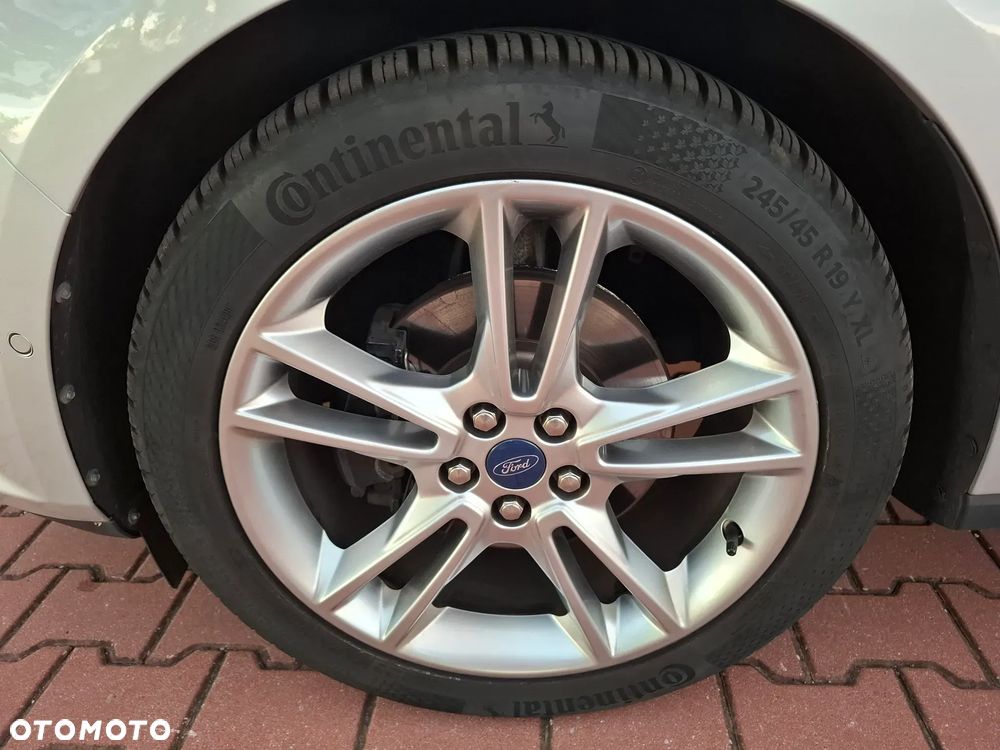 Ford S-Max 2.0 TDCi Titanium - 25