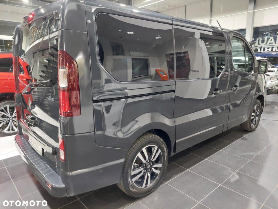 Renault Trafic - 10