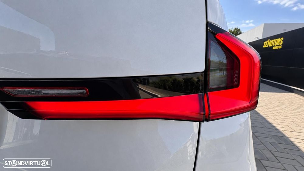 BMW iX1 xDrive30 Pack Desportivo M - 8