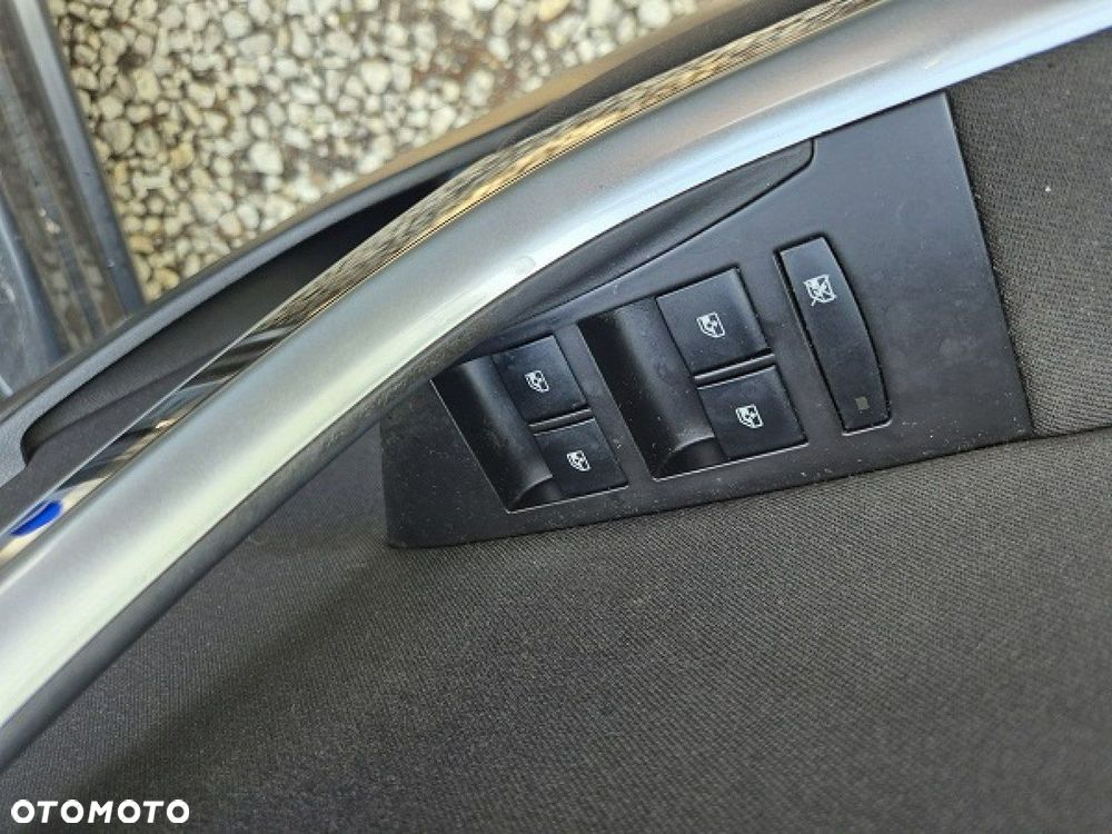 Opel Astra - 16