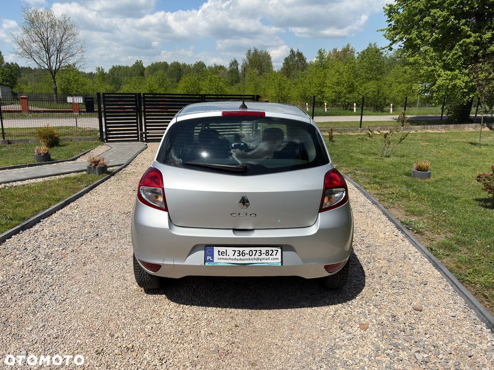 Renault Clio - 6