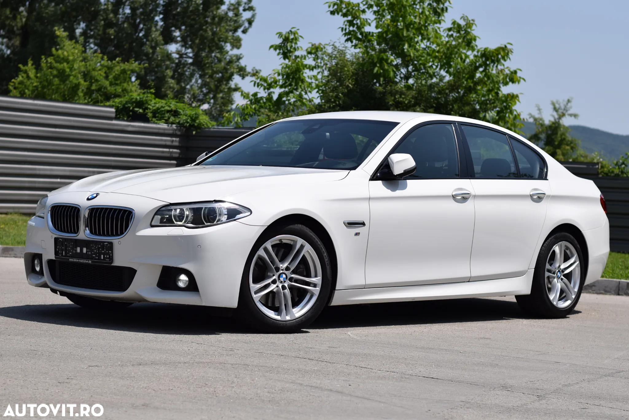 BMW Seria 5 525d Sport-Aut. - 28