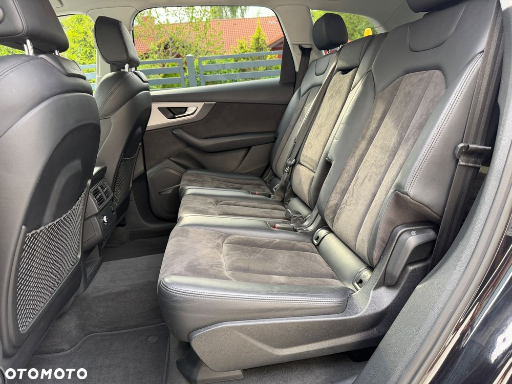 Audi Q7 45 TDI mHEV Quattro S Line Tiptr - 36