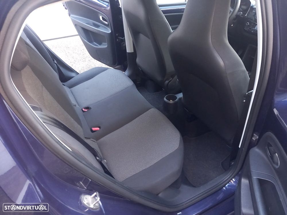 VW Up! - 9