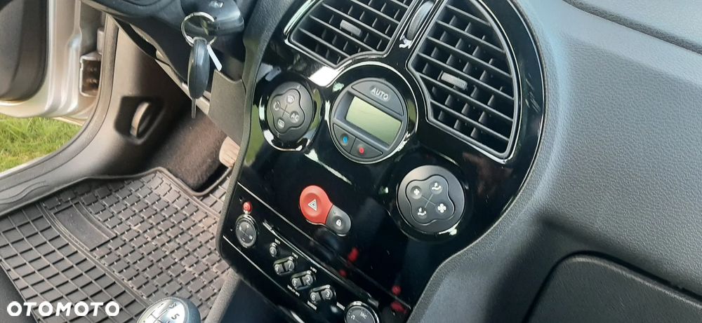 Renault Modus Grand 1.2 16V TCE Night and Day - 22