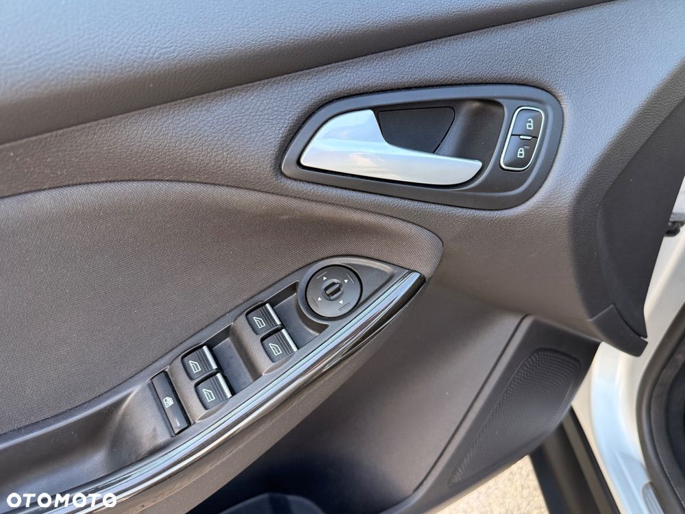 Ford Focus 1.5 EcoBoost Titanium ASS - 30