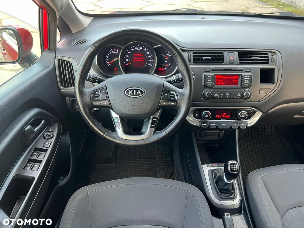 Kia Rio 1.4 Spirit - 24