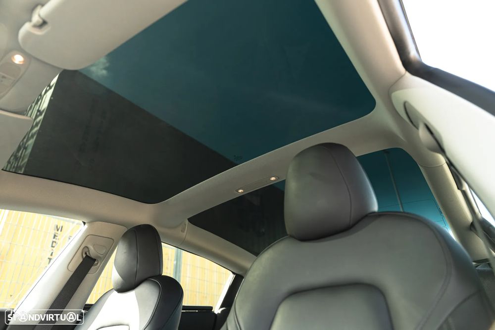 Tesla Model 3 Standard Range Plus RWD - 18