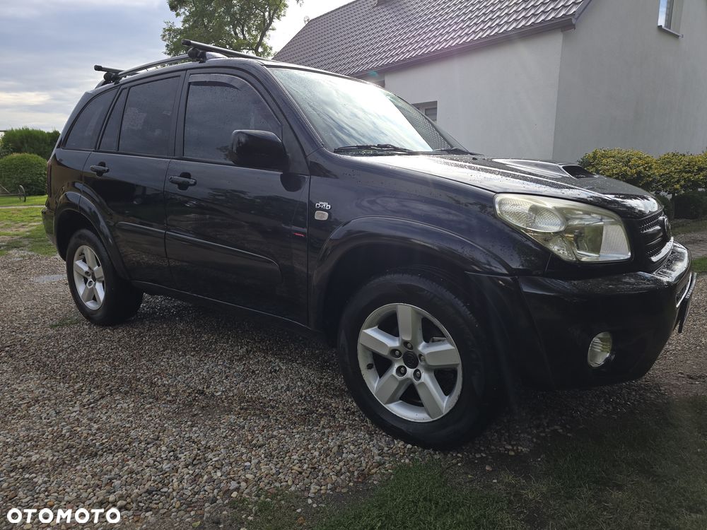 Toyota RAV4 2.0 D-4D 4x4 - 5
