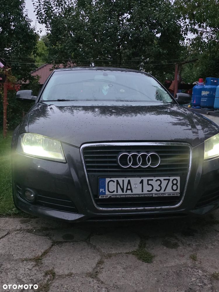 Audi A3 Sportback 1.6 TDI DPF Attraction - 1