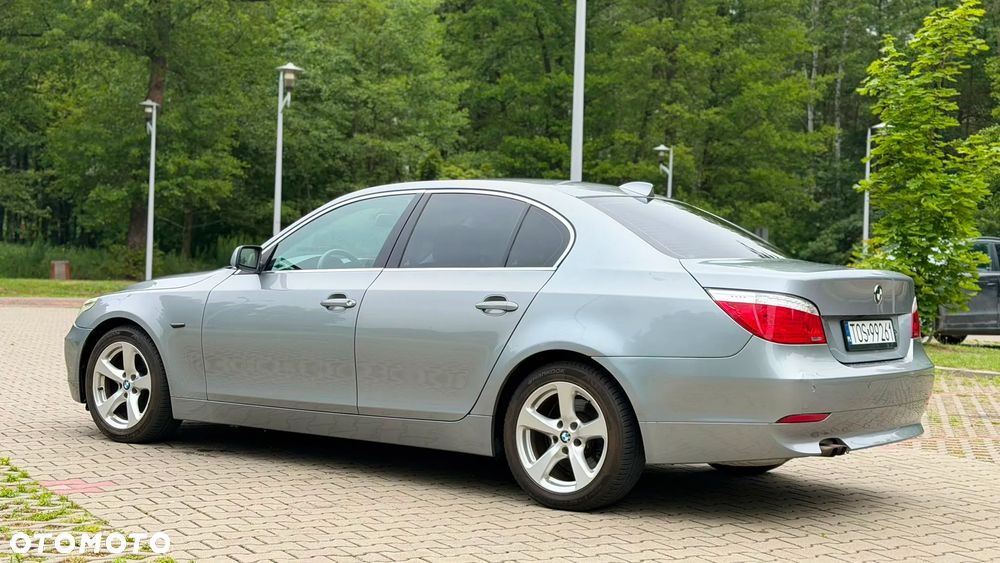BMW Seria 5 520i - 6