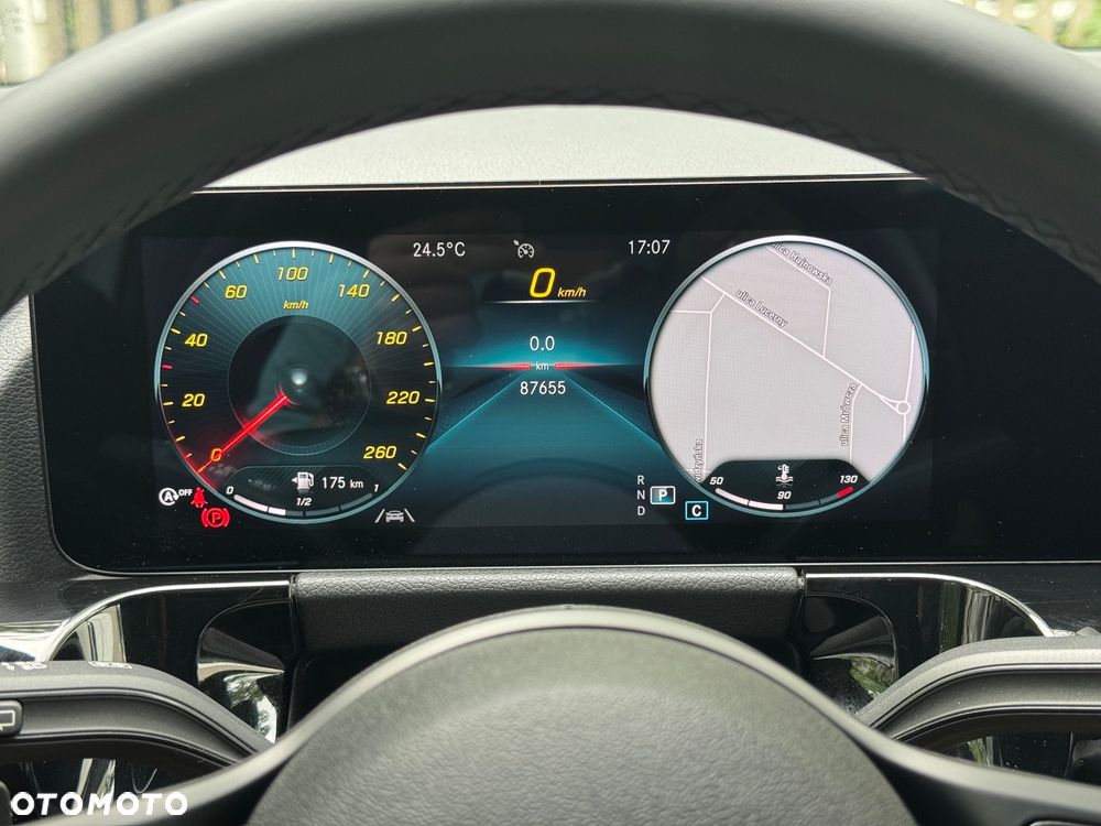 Mercedes-Benz GLA 180 d Business Edition - 18