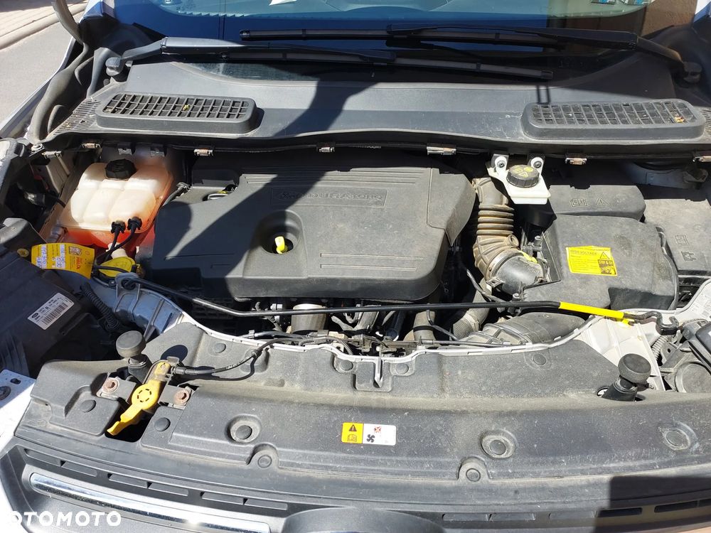 Ford Kuga - 17