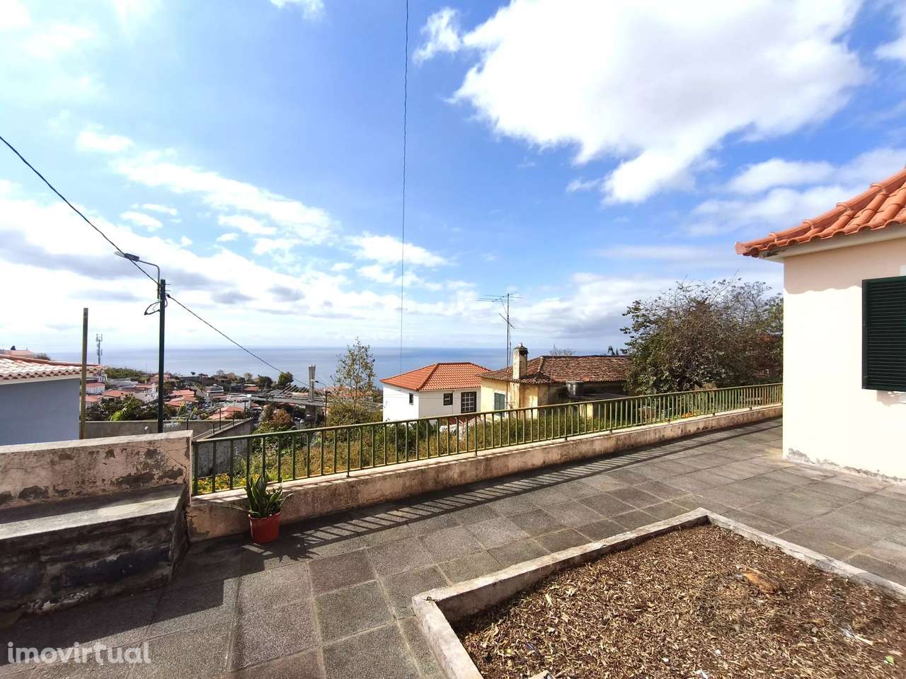 MORADIA T3, QUINTAL, CHURRASQUEIRA - FUNCHAL - Grande imagem: 5/34