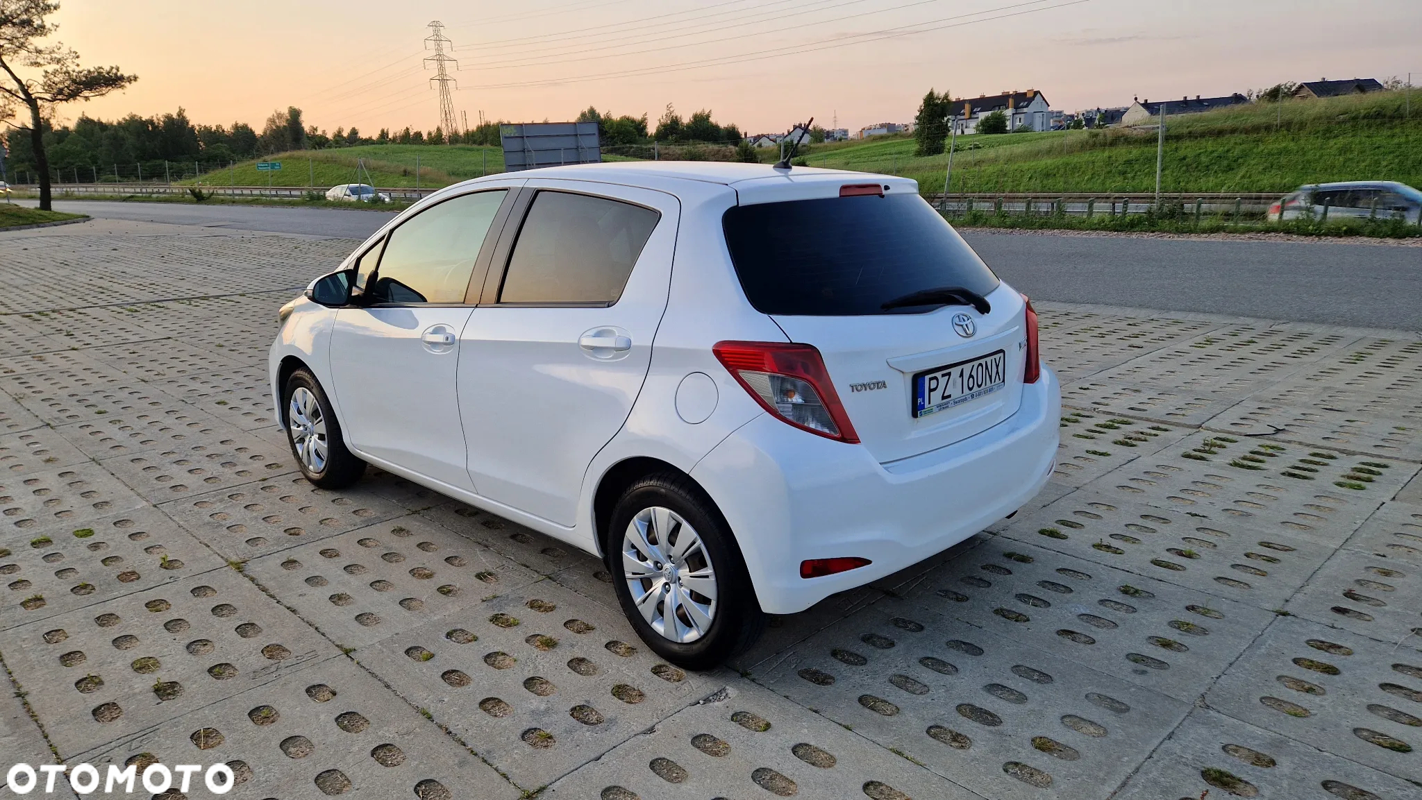 Toyota Yaris 1.0 Life - 4