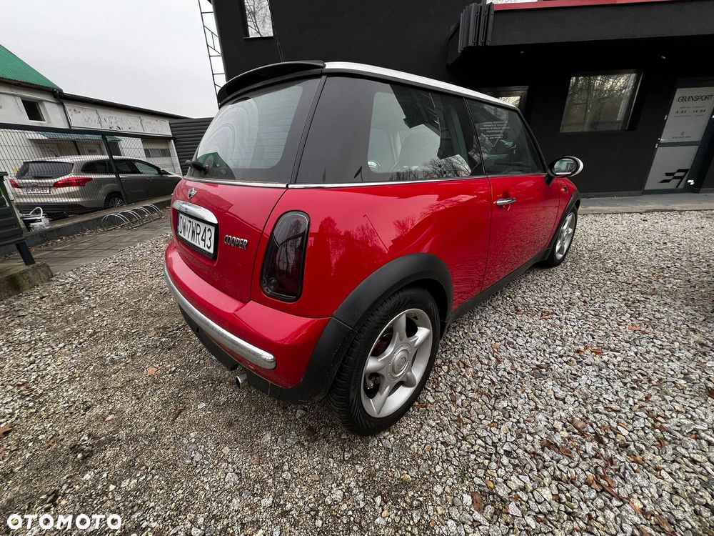 MINI Cooper Standard - 4