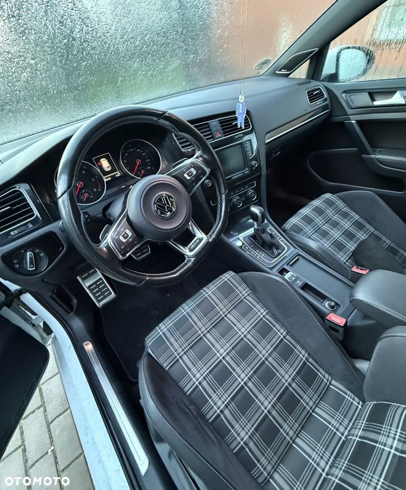 Volkswagen Golf 2.0 TDI BMT GTD DSG - 7
