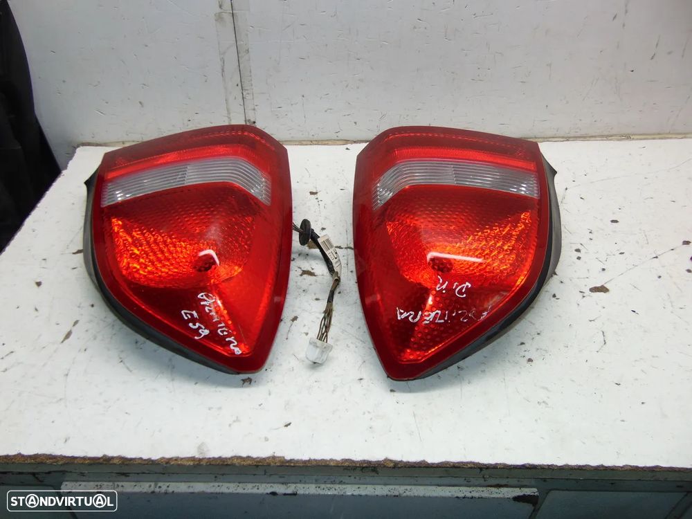 Nissan Primera farolins - 5