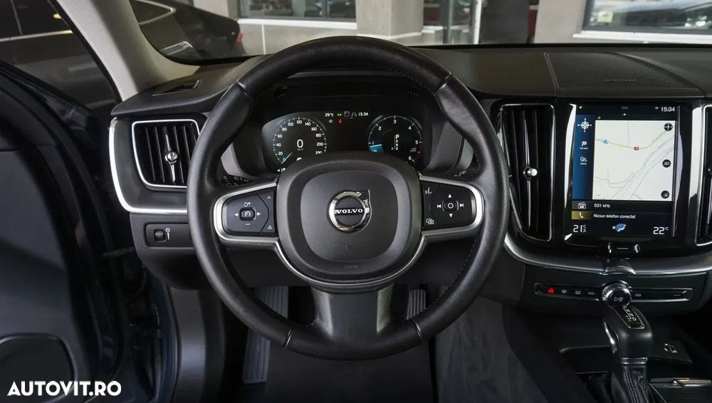 Volvo XC 60 D4 Momentum Pro - 10