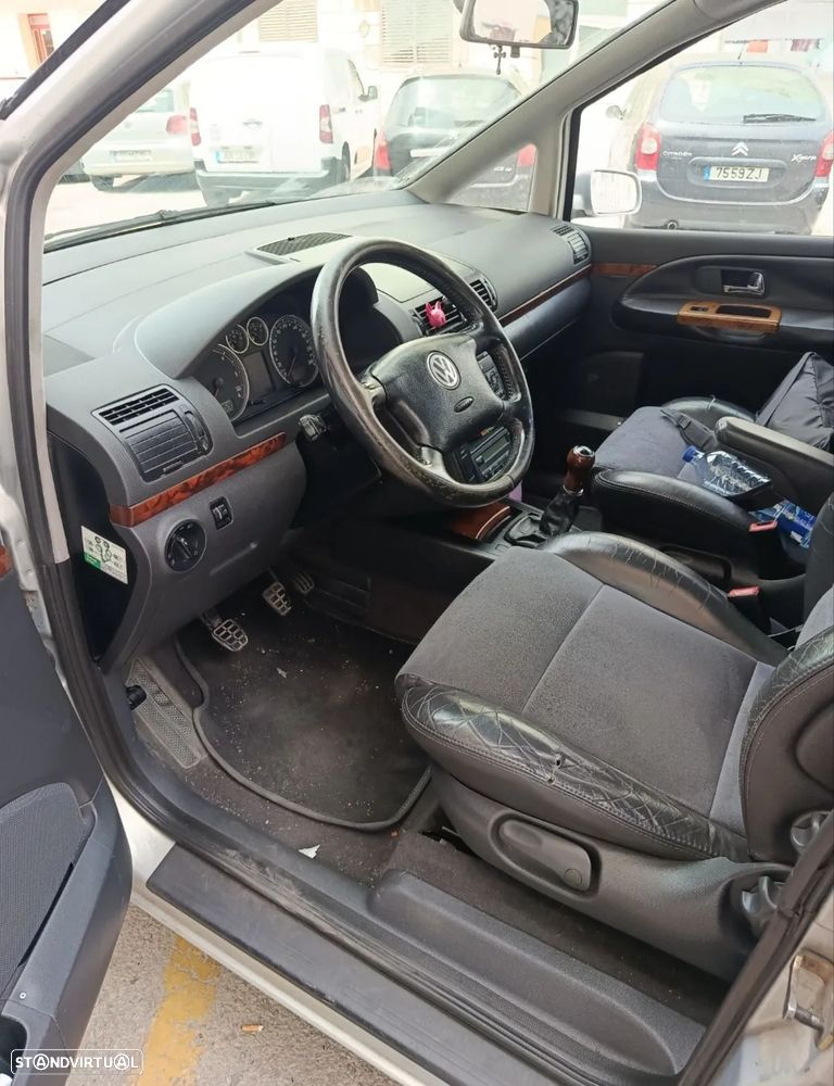 VW Sharan 1.9 TDi Highline TA+AC - 2