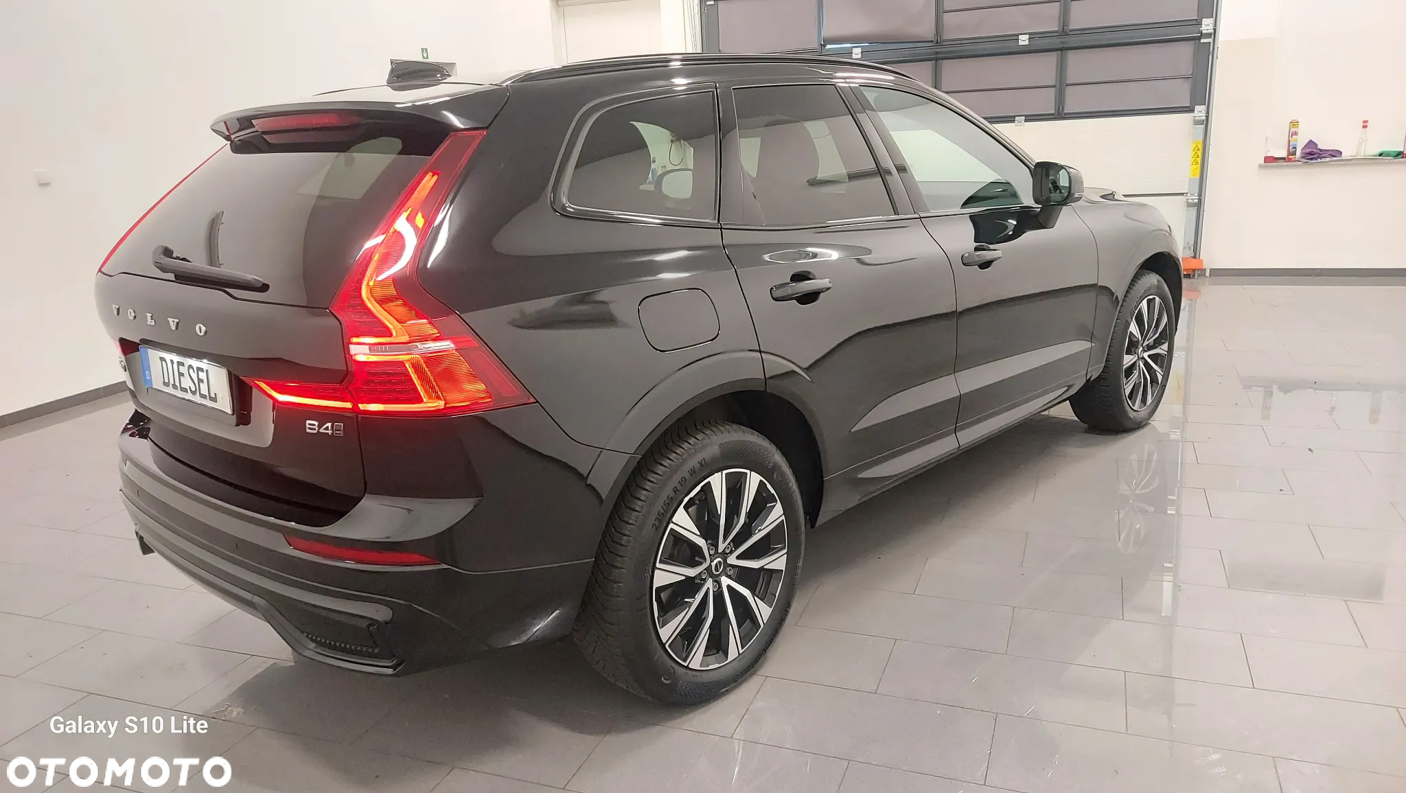 Volvo XC 60 B4 D AWD Plus Dark - 3