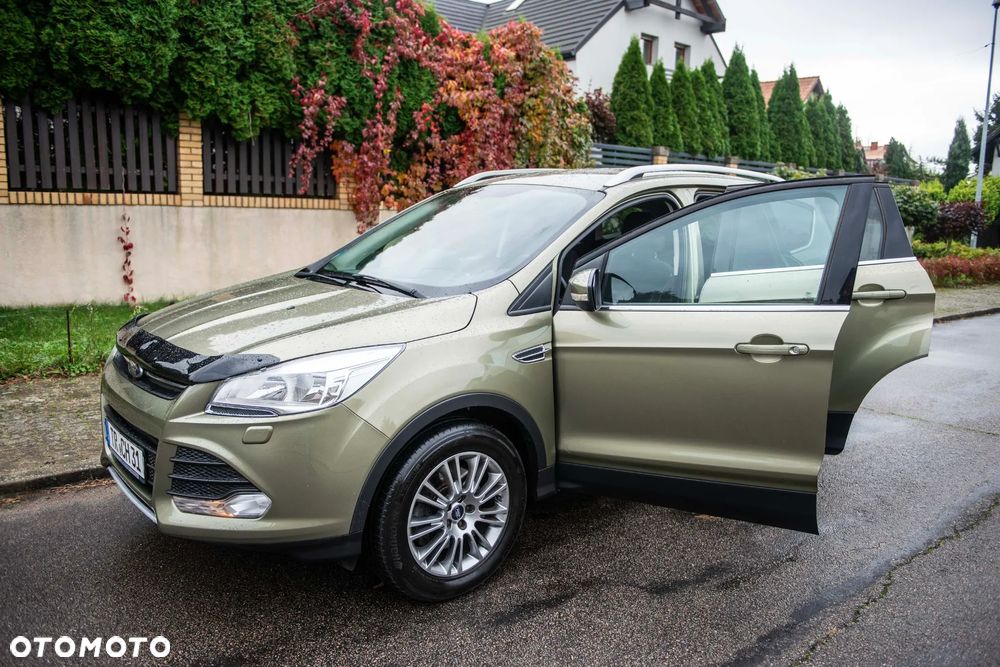 Ford Kuga 2.0 TDCi 2x4 Titanium - 15