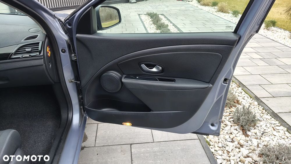 Renault Megane 1.6 16V 110 Dynamique - 23