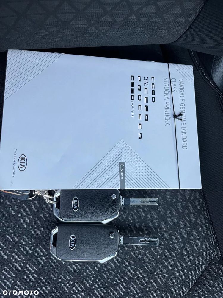 Kia Ceed 1.4 T-GDI L DCT - 21