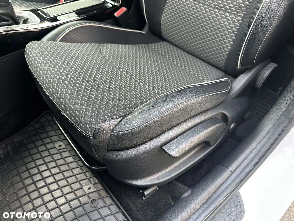 Kia Ceed 1.5 T-GDI Business Line - 12