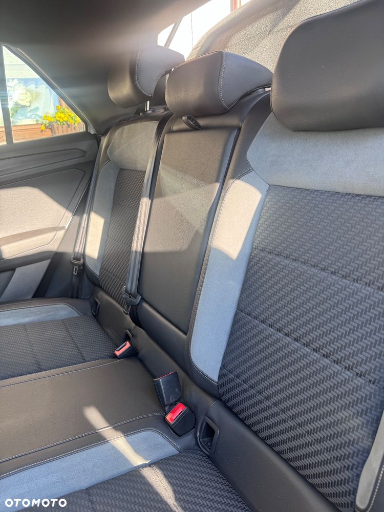 Volkswagen T-Roc - 9