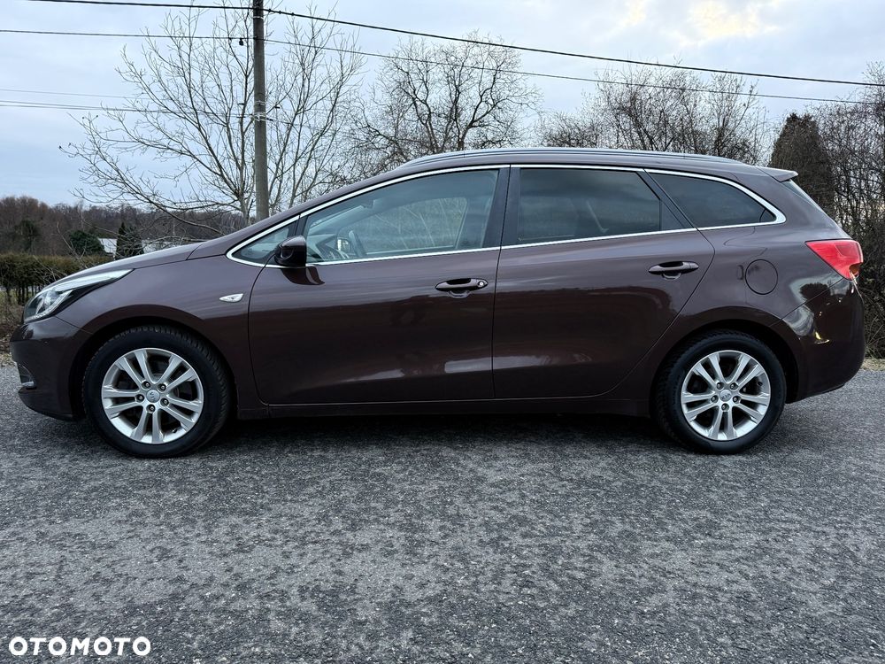 Kia Ceed 1.6 GDI Platinum Edition - 5