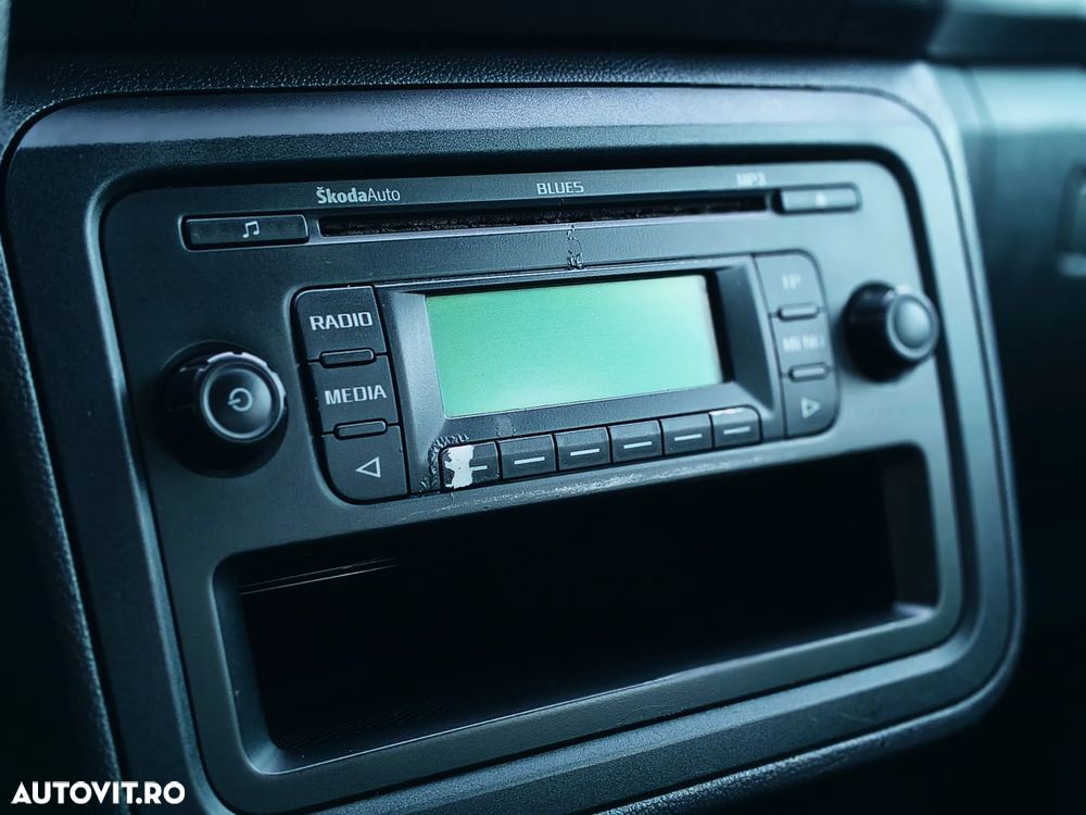 Skoda Fabia 1.2 HTP Active Green tec - 22