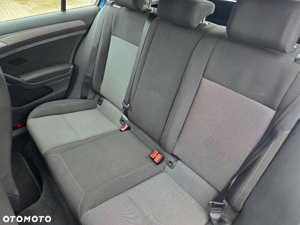Volkswagen Golf - 13