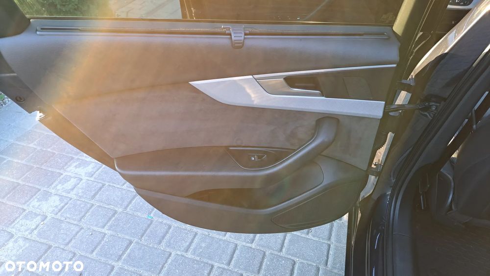 Audi A4 Limousine 40 TDI S tronic sport - 28