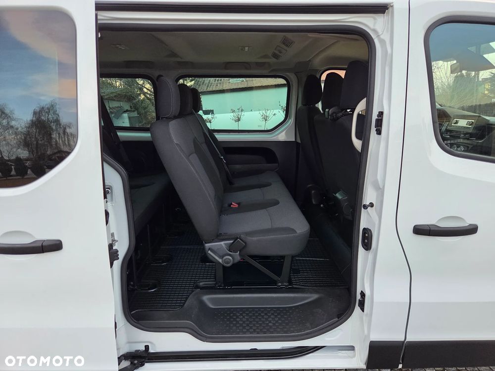Renault Trafic 2.0 dCi - 15