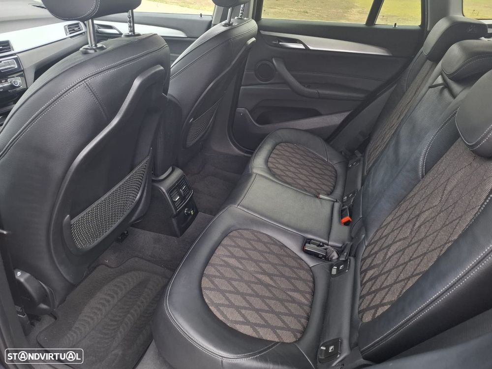 BMW X1 16 d sDrive Line xLine - 22